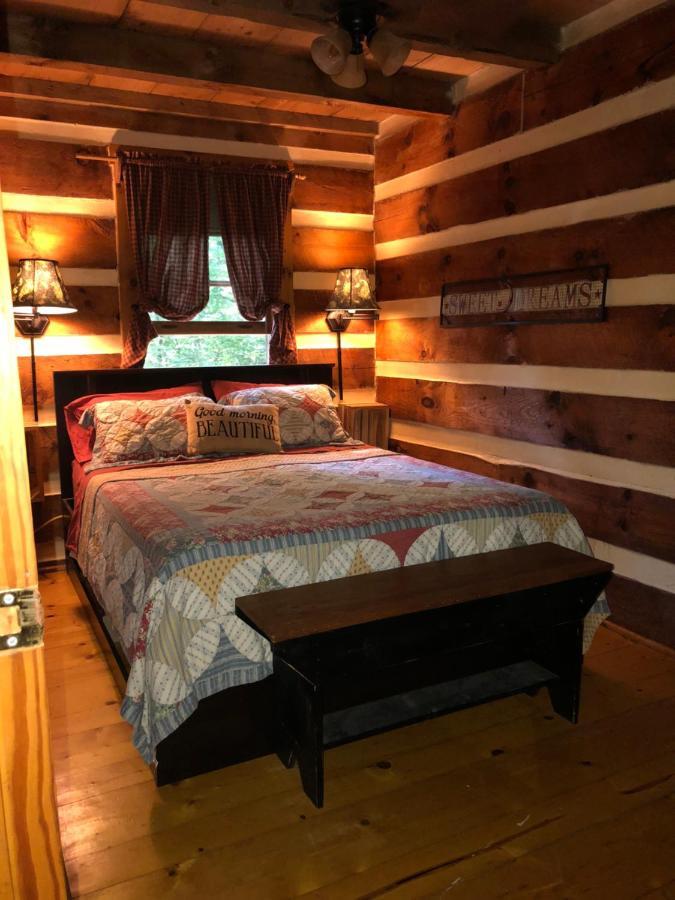 Fiddlers Roost B&B Cabins Galax Exterior photo